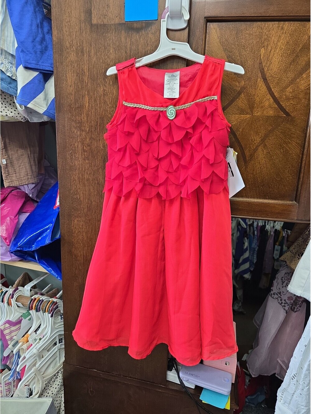 Small brand new adaptive dress moana from the disney store.Item 1023